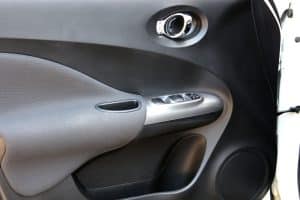 How to Escape Your Car if the Electronic Door Handle Fails